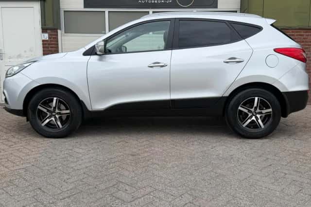 Hyundai ix35 (2014) thumbnail 4
