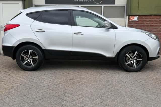 Hyundai ix35 (2014) thumbnail 5