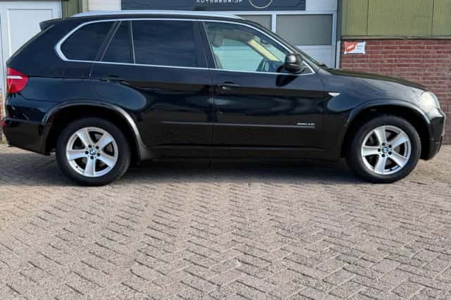 BMW X5 (2008) thumbnail 5