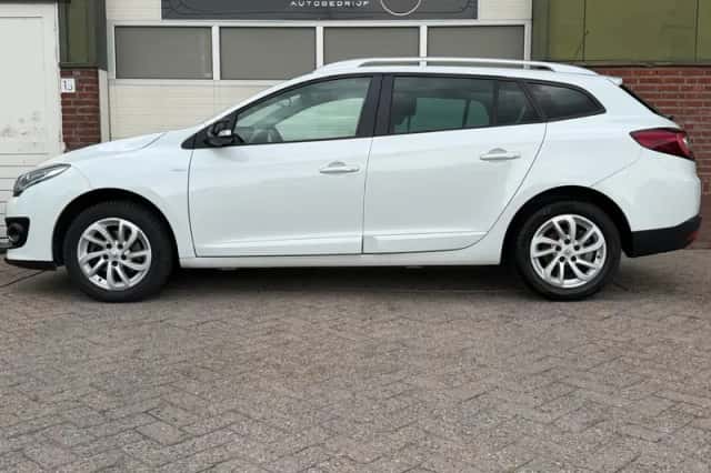 Renault Mégane (2016) thumbnail 4