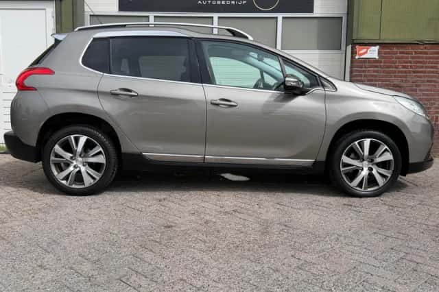 Peugeot 2008 (2013) thumbnail 5