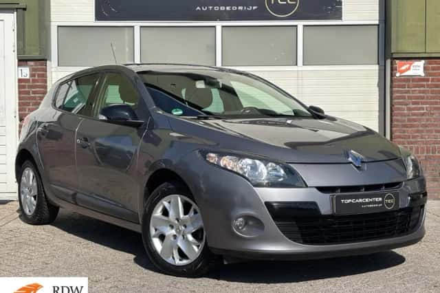 Renault Mégane (2012) thumbnail 1