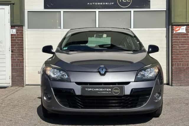 Renault Mégane (2012) thumbnail 2
