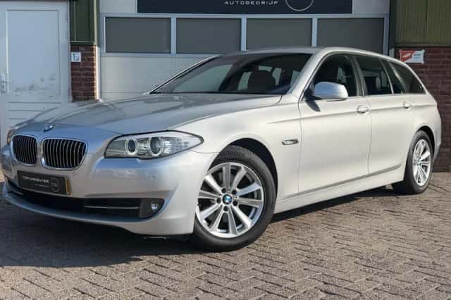 BMW 5-Serie (2011) thumbnail 3