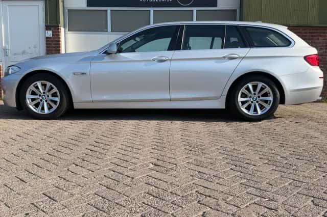 BMW 5-Serie (2011) thumbnail 4