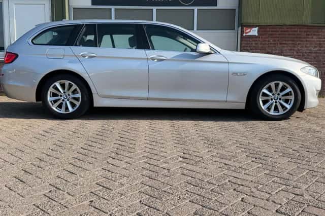 BMW 5-Serie (2011) thumbnail 5