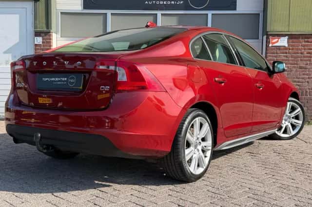 Volvo S60 (2013) thumbnail 6