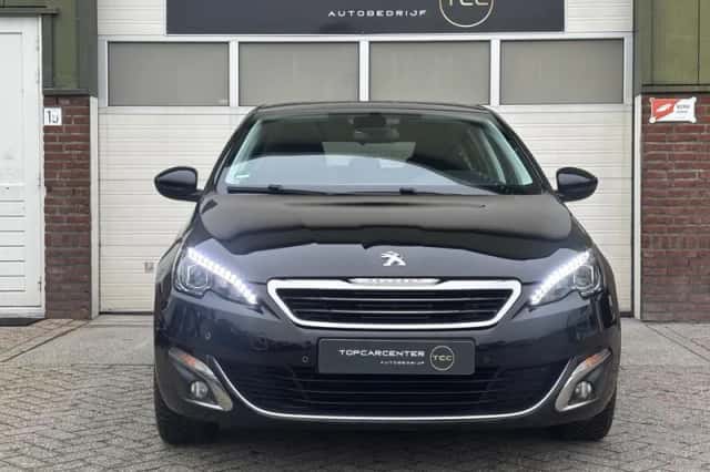 Peugeot 308 (2015) thumbnail 2