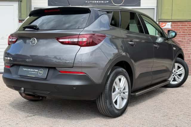 Opel Grandland (2018) thumbnail 6