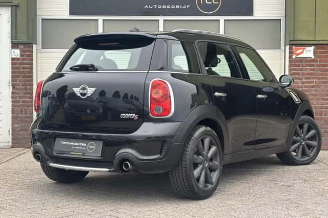MINI Countryman (2012) thumbnail 6