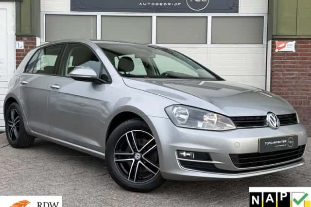 Volkswagen Golf (2013) thumbnail 1