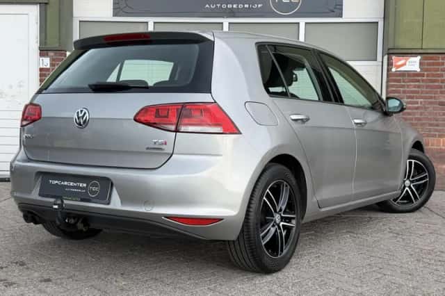 Volkswagen Golf (2013) thumbnail 6