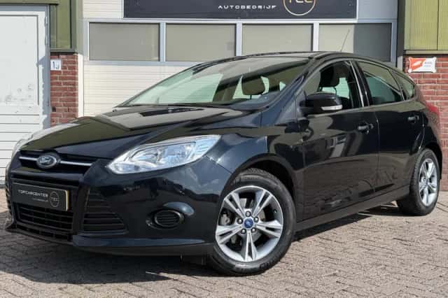 Ford Focus (2014) thumbnail 3