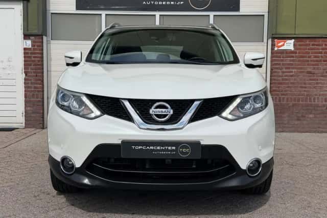 Nissan Qashqai (2016) thumbnail 2