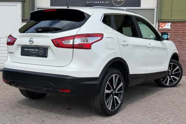 Nissan Qashqai (2016) thumbnail 6