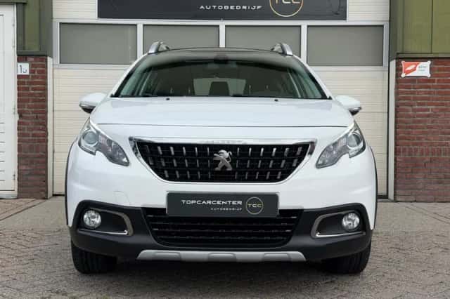 Peugeot 2008 (2018) thumbnail 2