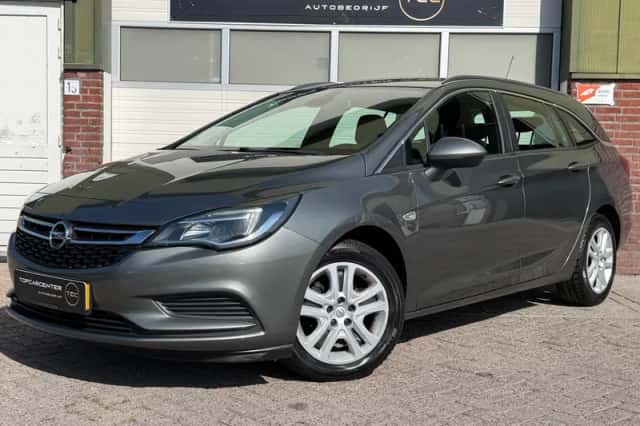 Opel Astra (2018) thumbnail 3