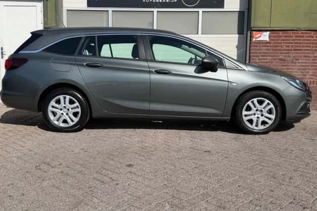 Opel Astra (2018) thumbnail 5