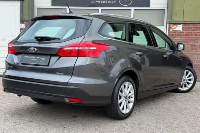 Ford Focus (2016) thumbnail 6
