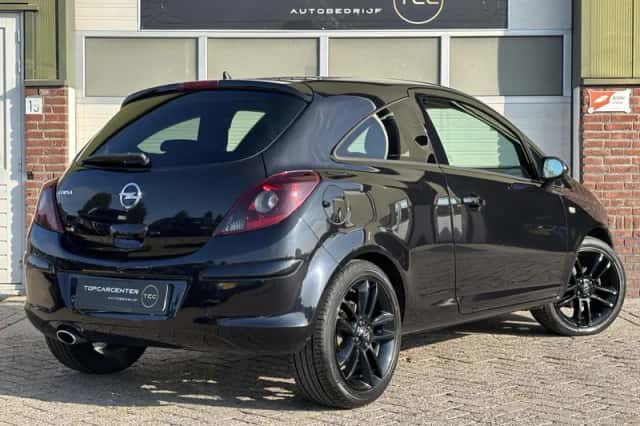 Opel Corsa (2011) thumbnail 6