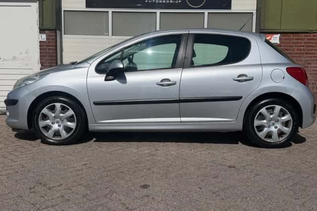 Peugeot 207 (2007) thumbnail 4