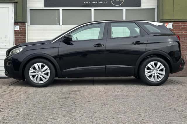 Peugeot 3008 (2017) thumbnail 4