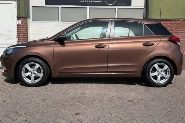 Hyundai i20 (2016) thumbnail 4