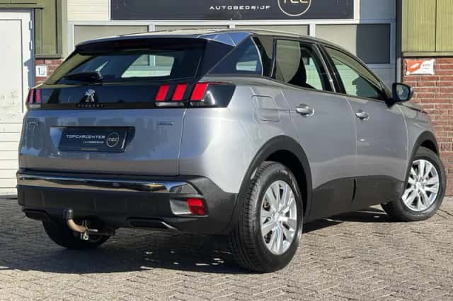 Peugeot 3008 (2017) thumbnail 6