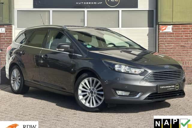 Ford Focus (2015) thumbnail 1