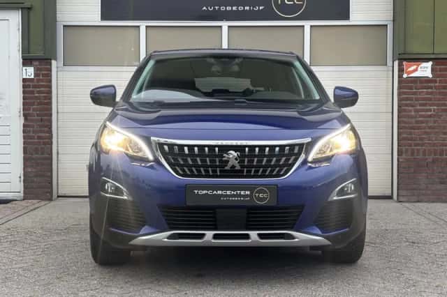 Peugeot 3008 (2017) thumbnail 2