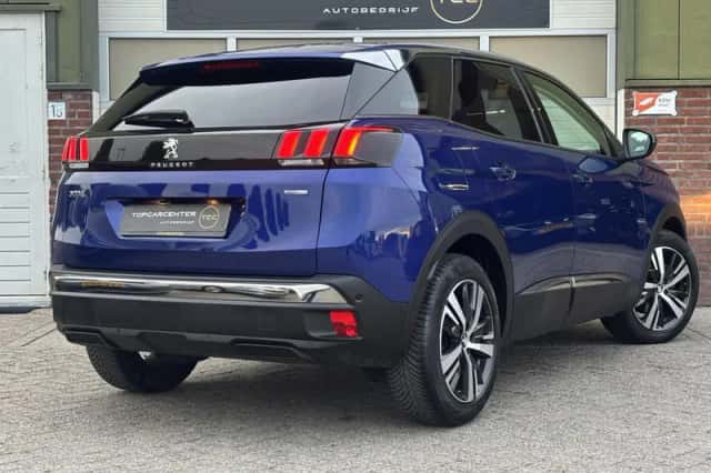 Peugeot 3008 (2017) thumbnail 6