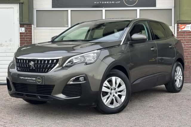Peugeot 3008 (2018) thumbnail 3