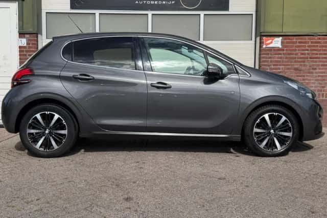 Peugeot 208 (2019) thumbnail 5