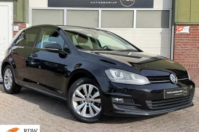Volkswagen Golf (2013) thumbnail 1
