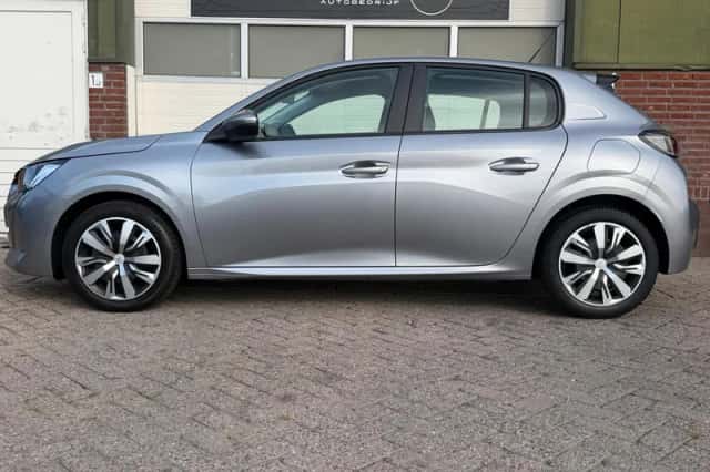 Peugeot 208 (2020) thumbnail 4