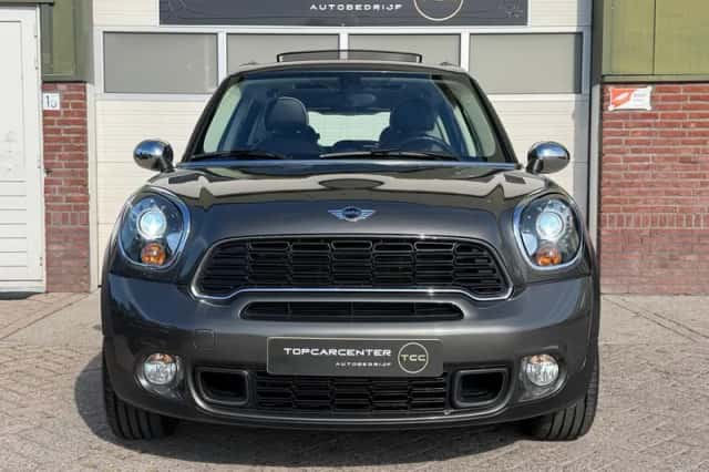 MINI Countryman (2014) thumbnail 2