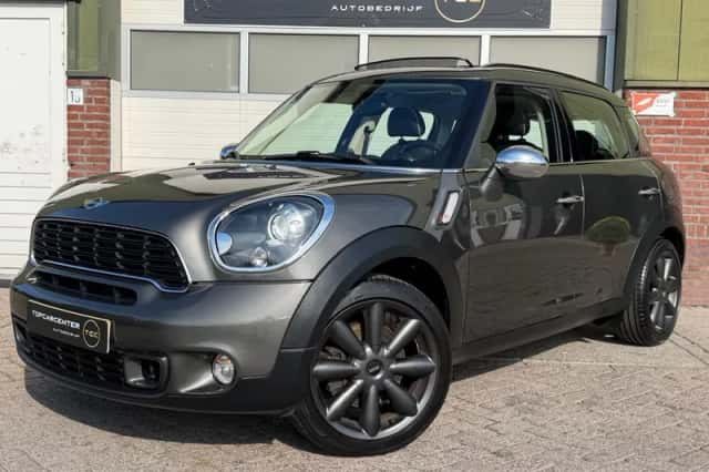 MINI Countryman (2014) thumbnail 3