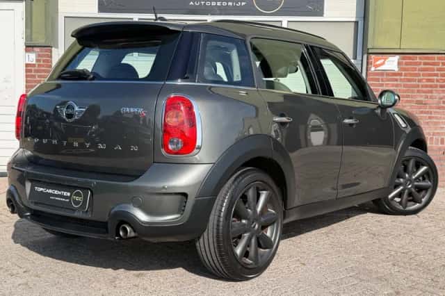MINI Countryman (2014) thumbnail 6