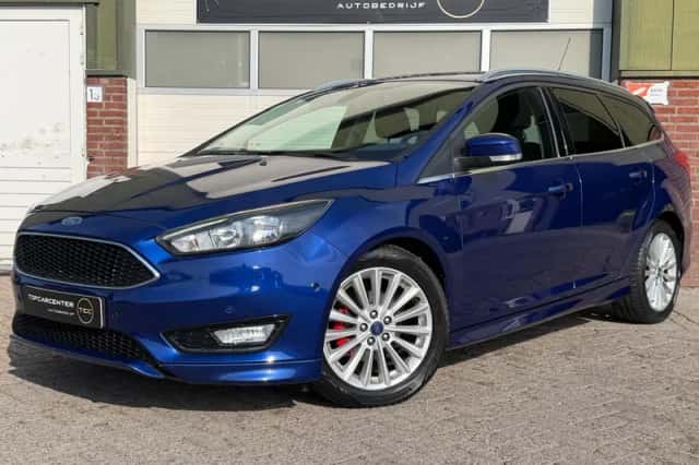 Ford Focus (2016) thumbnail 3