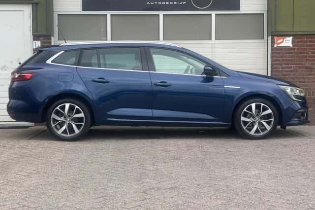 Renault Mégane (2017) thumbnail 5