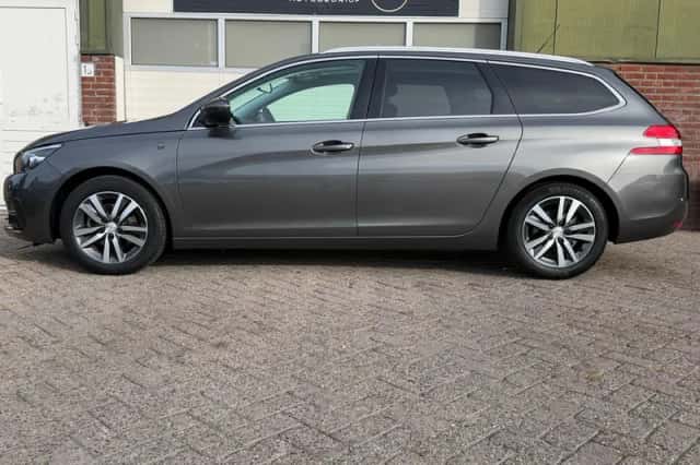 Peugeot 308 (2018) thumbnail 4