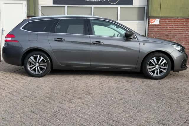Peugeot 308 (2018) thumbnail 5