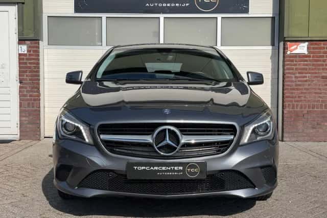 Mercedes-Benz CLA-Klasse (2016) thumbnail 2