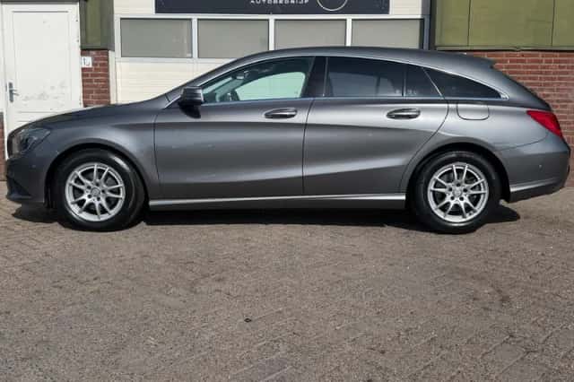 Mercedes-Benz CLA-Klasse (2016) thumbnail 4