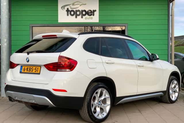 BMW X1 (2013) thumbnail 2