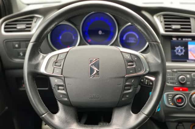 Citroën DS4 (2011) thumbnail 2