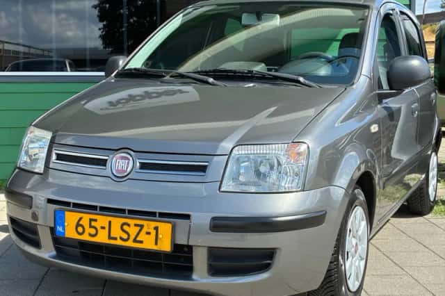 Fiat Panda (2010) thumbnail 4
