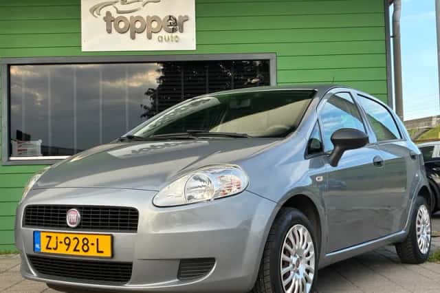 Fiat Punto (2011) thumbnail 1