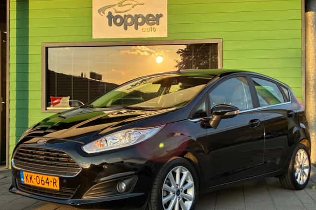 Ford Fiesta (2016) thumbnail 5