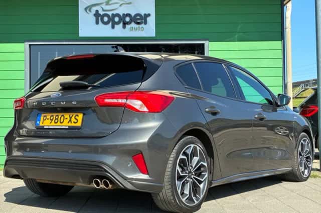 Ford Focus (2019) thumbnail 3
